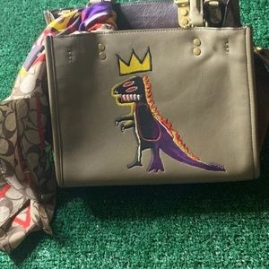 ❤️‍🩹SOLD❤️‍🩹 COPY - COACH X BASQUIAT ROGUE 25